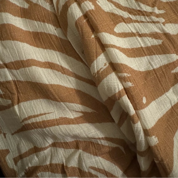 Willow Maxi Dress With Perfect Design And Print For Tropical Climates - Picture 9 of 10